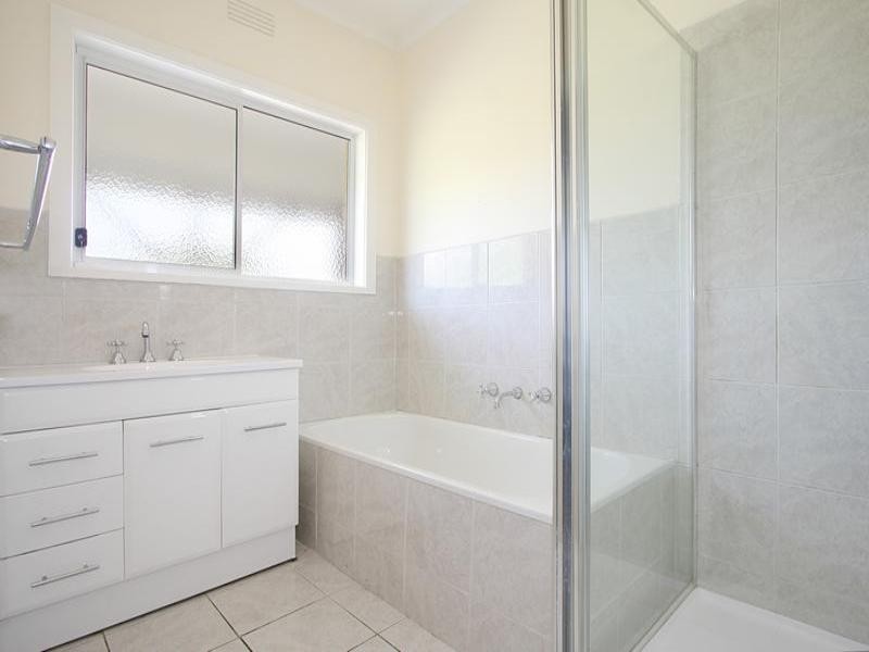 22 Lawson Street, Oakleigh East VIC 3166