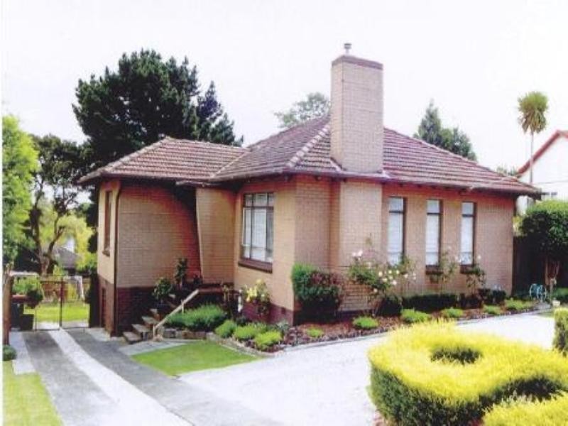 9 Melinga Crescent, Chadstone VIC 3148