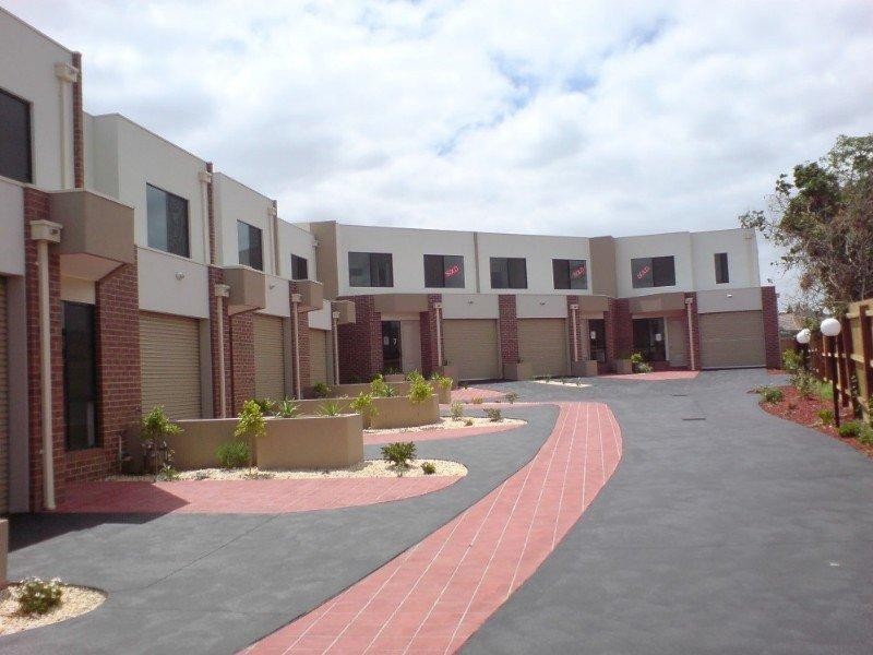 2/61A Dunblane Road, Noble Park VIC 3174