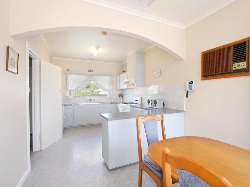 26 Wordsworth Avenue, Clayton South VIC 3169