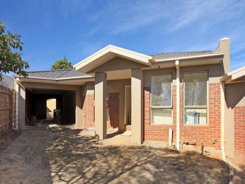 2 and 3/8 Katta Court, Ashwood VIC 3147