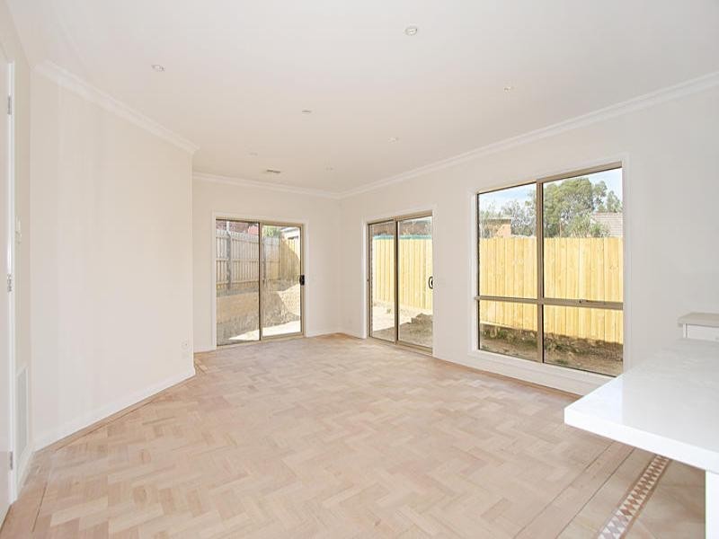 2 and 3/8 Katta Court, Ashwood VIC 3147