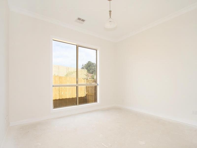 2 and 3/8 Katta Court, Ashwood VIC 3147
