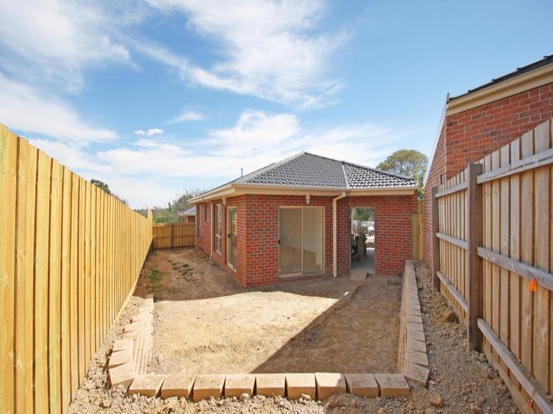 2 and 3/8 Katta Court, Ashwood VIC 3147