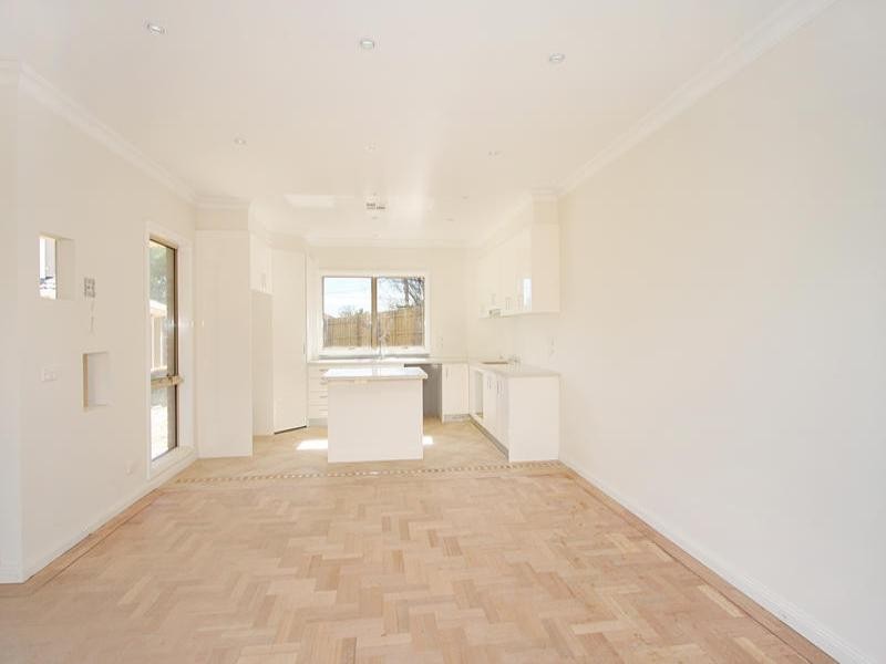 2 and 3/8 Katta Court, Ashwood VIC 3147