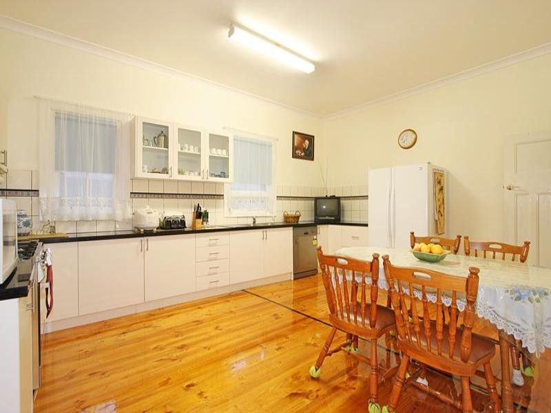 7 Henty Street, Murrumbeena VIC 3163