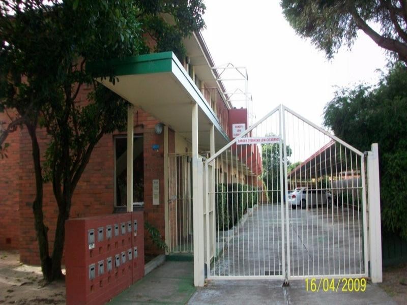 2/161 Oakleigh Road, Carnegie VIC 3163