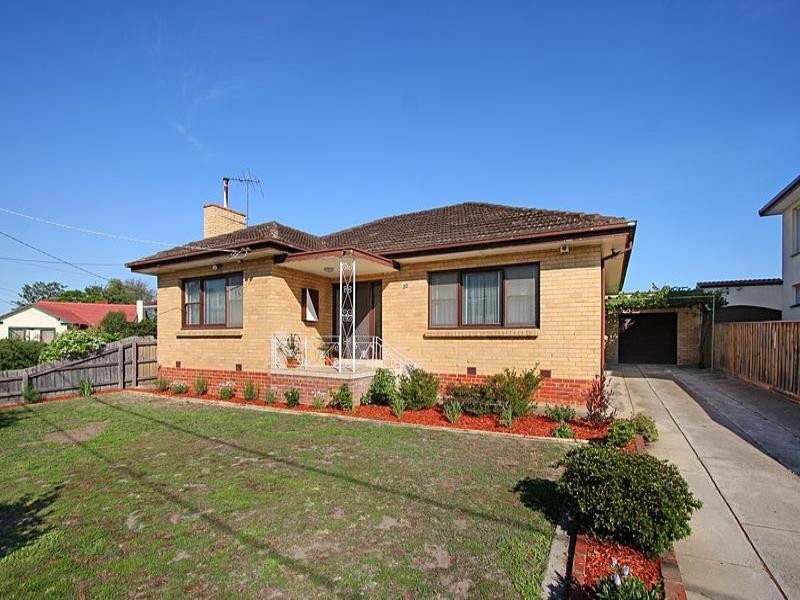 20 Surrey Crescent, Oakleigh East VIC 3166