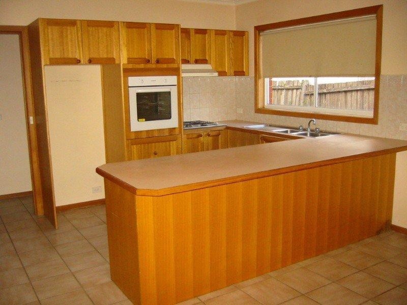 2/3 Hillcrest Avenue, Chadstone VIC 3148