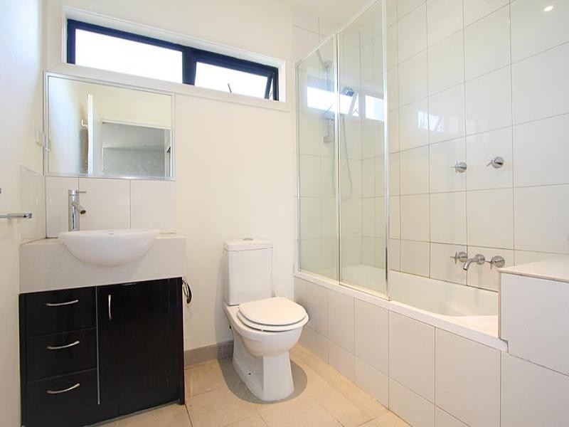 28/1324 Centre Road, Clayton VIC 3168