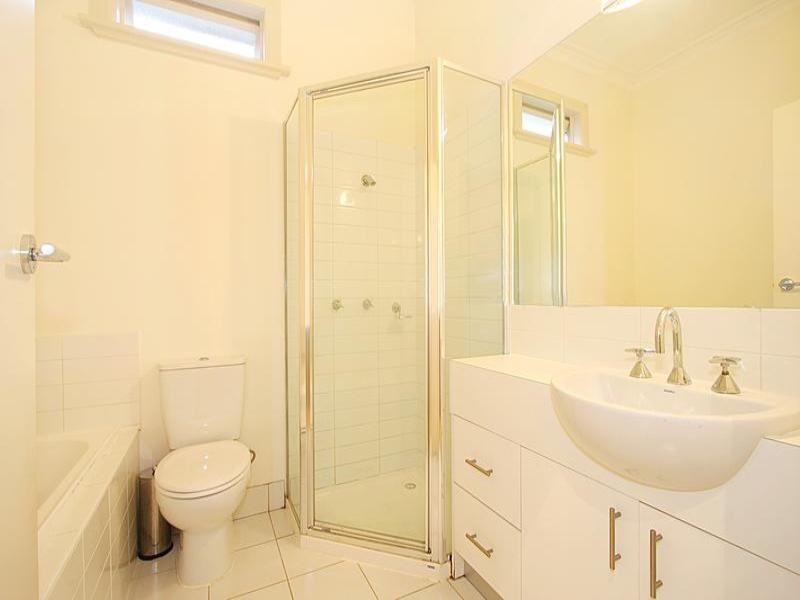 1/37 Calembeena Avenue, Hughesdale VIC 3166