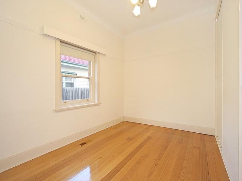 1/37 Calembeena Avenue, Hughesdale VIC 3166