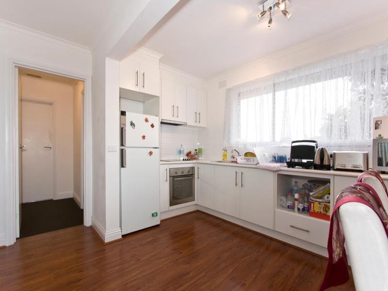 2/1 Burton Avenue, Clayton VIC 3168