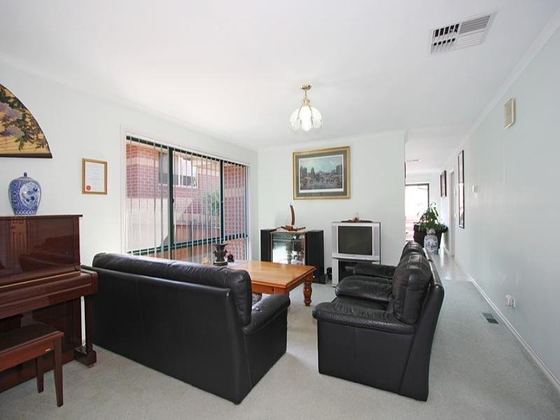 22a Angus Drive, Glen Waverley VIC 3150