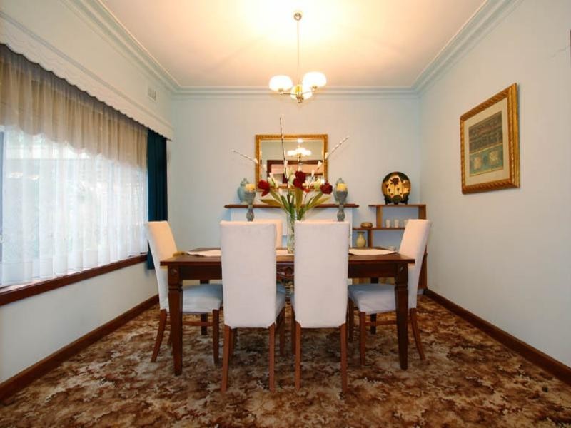 24 Gordon Avenue, Oakleigh East VIC 3166