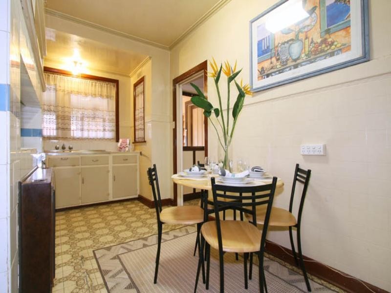 24 Gordon Avenue, Oakleigh East VIC 3166