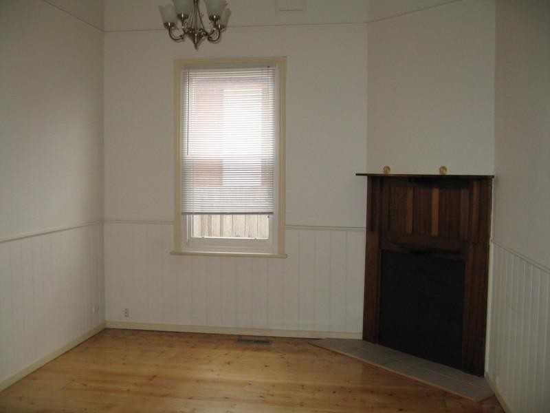 11 Earlstown Road, Hughesdale VIC 3166