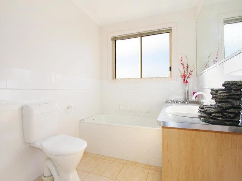 4/100 Clayton Road, Clayton VIC 3168