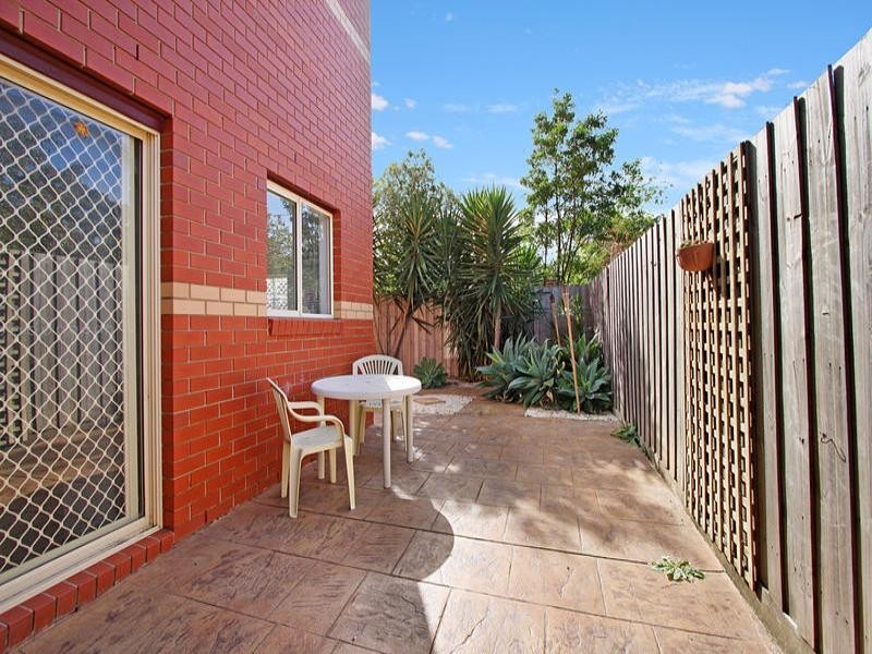 4/100 Clayton Road, Clayton VIC 3168