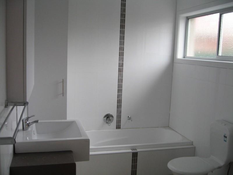 1/3 Parsons Street, Clayton VIC 3168