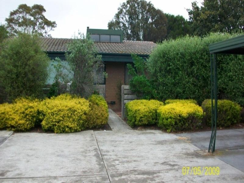 9/9a Coombs Avenue, Oakleigh South VIC 3167