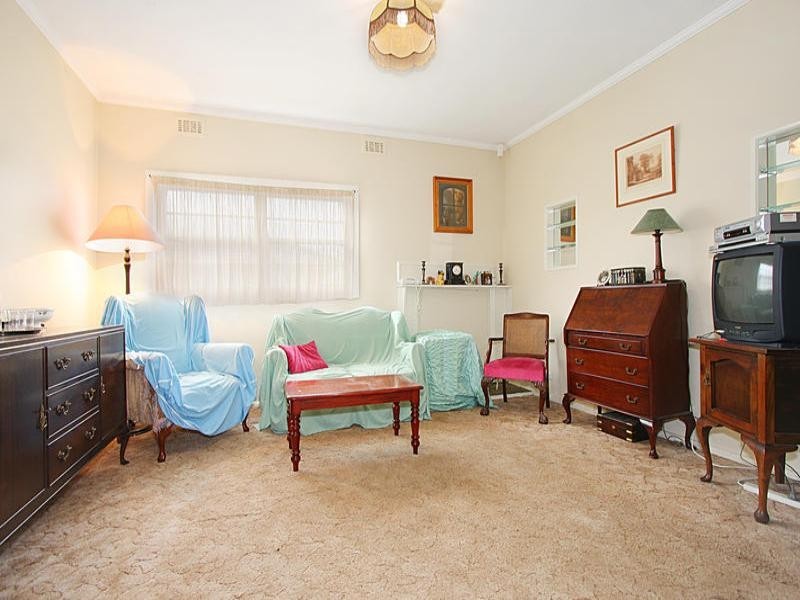 6 Springfield Avenue, Clayton South VIC 3169