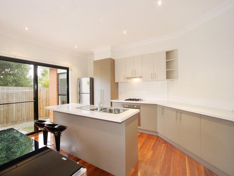 2/26 Banksia Street, Clayton VIC 3168