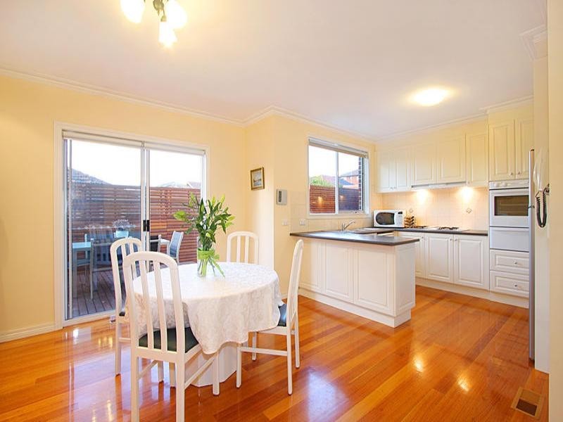 2/36 Atkinson Street, Chadstone VIC 3148