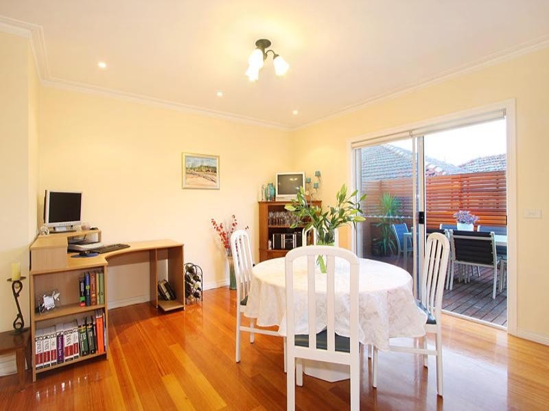 2/36 Atkinson Street, Chadstone VIC 3148