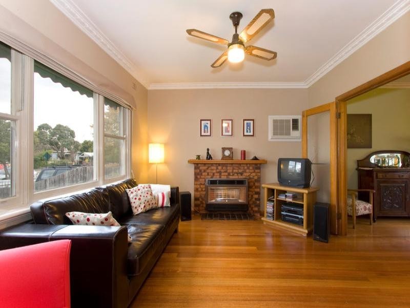 16 Sumersett Avenue, Oakleigh South VIC 3167