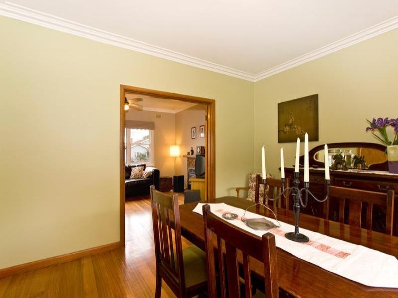 16 Sumersett Avenue, Oakleigh South VIC 3167