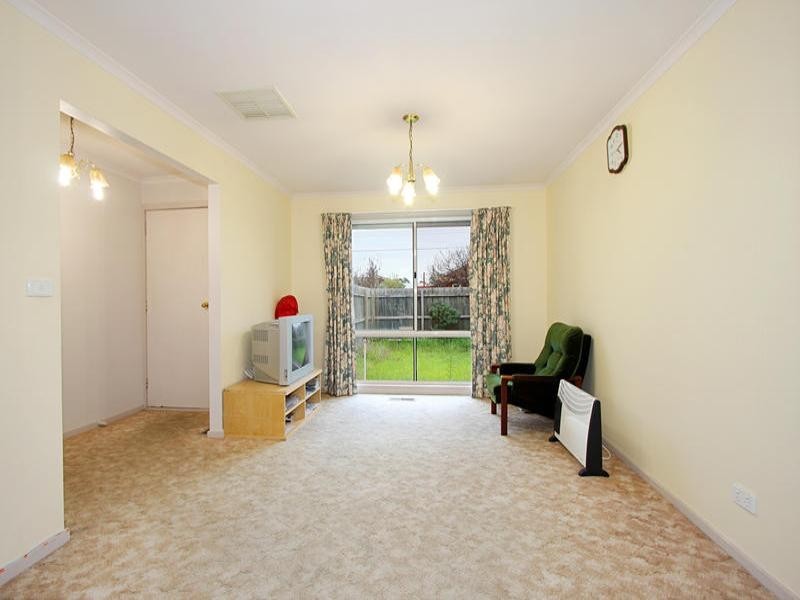 1/80 Scotsburn Avenue, Oakleigh South VIC 3167