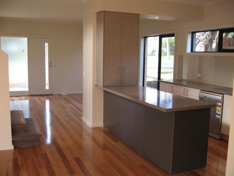 1/19 Stephens Street, Burwood VIC 3125