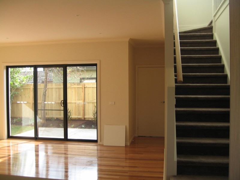 1/19 Stephens Street, Burwood VIC 3125