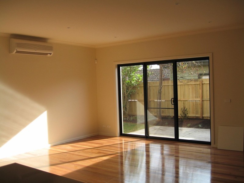 1/19 Stephens Street, Burwood VIC 3125