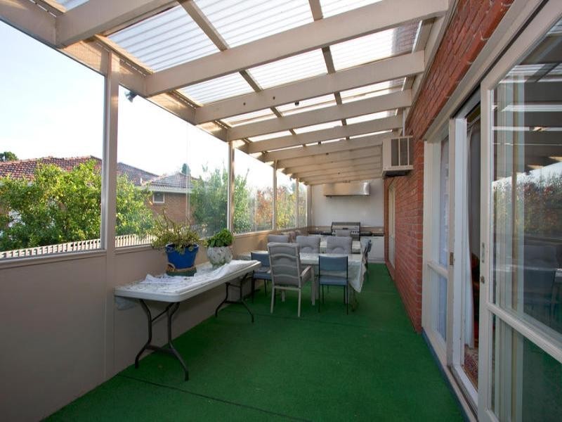 6 Outlook Court, Chadstone VIC 3148