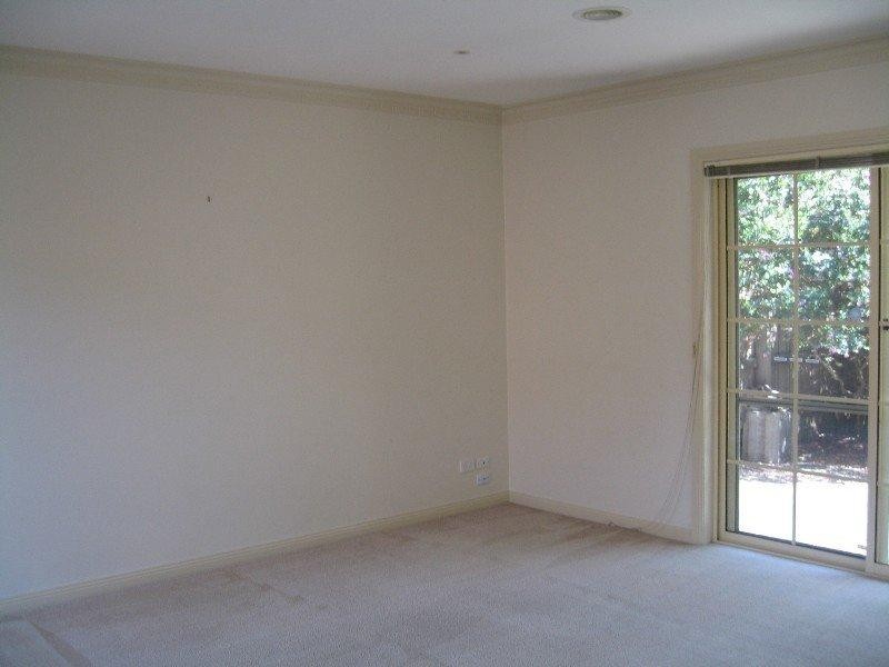 2/18 Calista Avenue, Oakleigh East VIC 3166