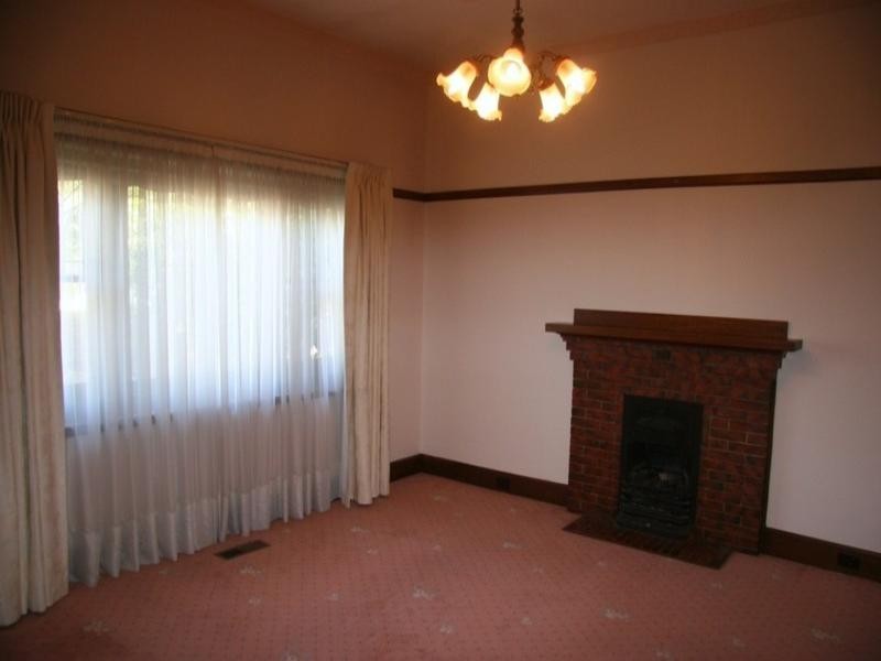 35 Hall Street, Mckinnon VIC 3204