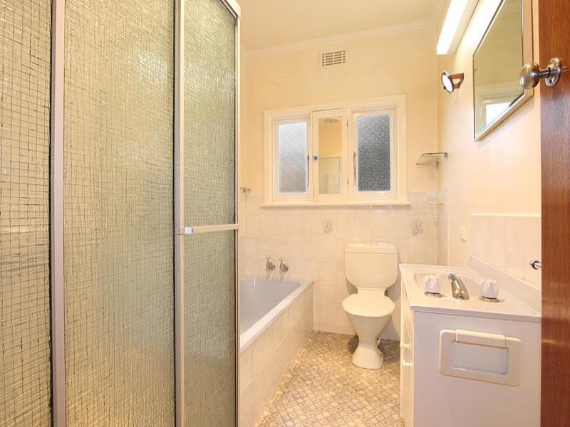 9 Bakers Road, Oakleigh South VIC 3167