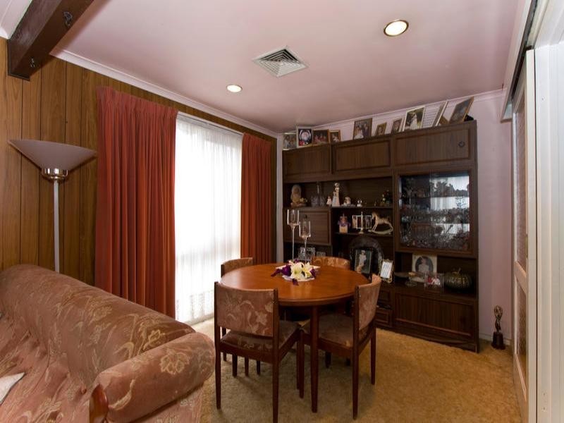 19 Orloff Close, Clayton South VIC 3169