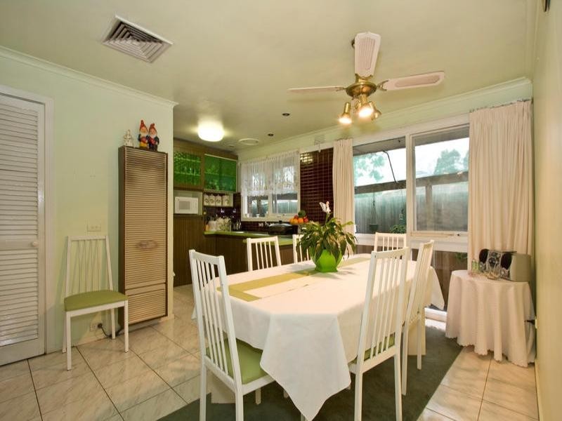 19 Orloff Close, Clayton South VIC 3169