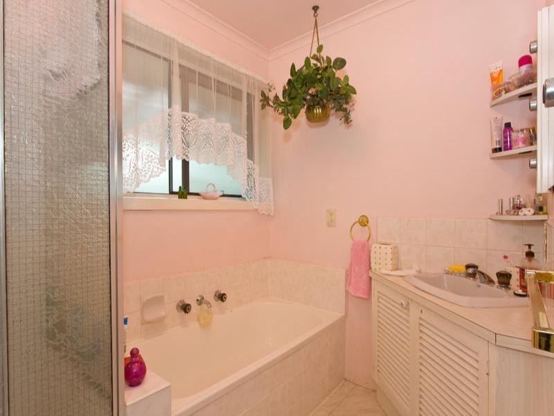 19 Orloff Close, Clayton South VIC 3169