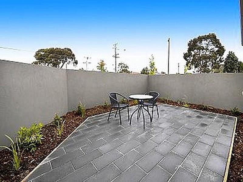 1/29 Broadmeadows Road, Tullamarine VIC 3043