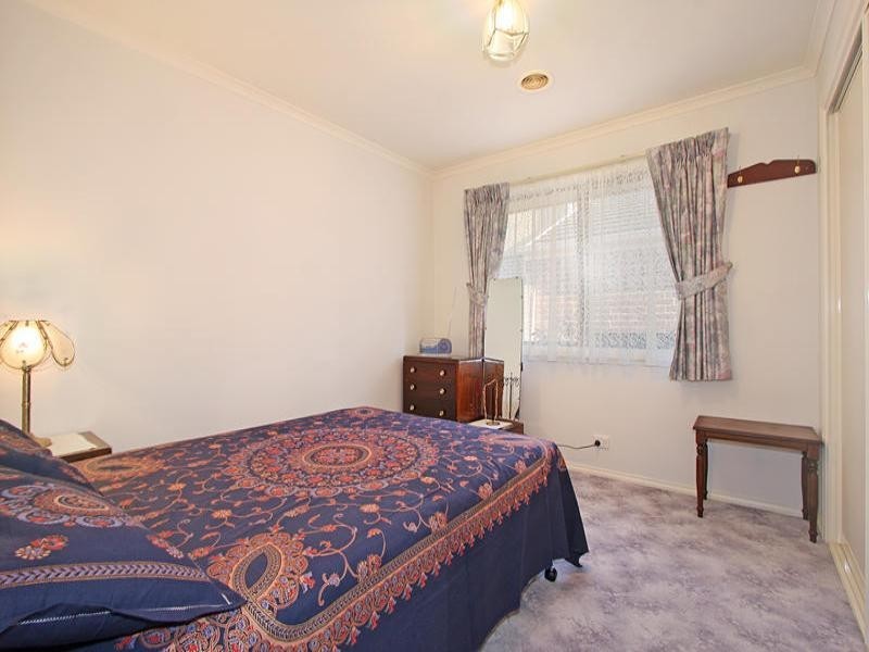 74 Spring Road, Springvale South VIC 3172