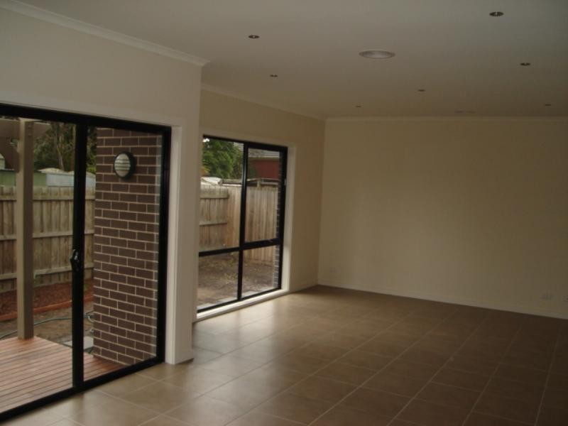 2/55 Eva Street, Clayton VIC 3168