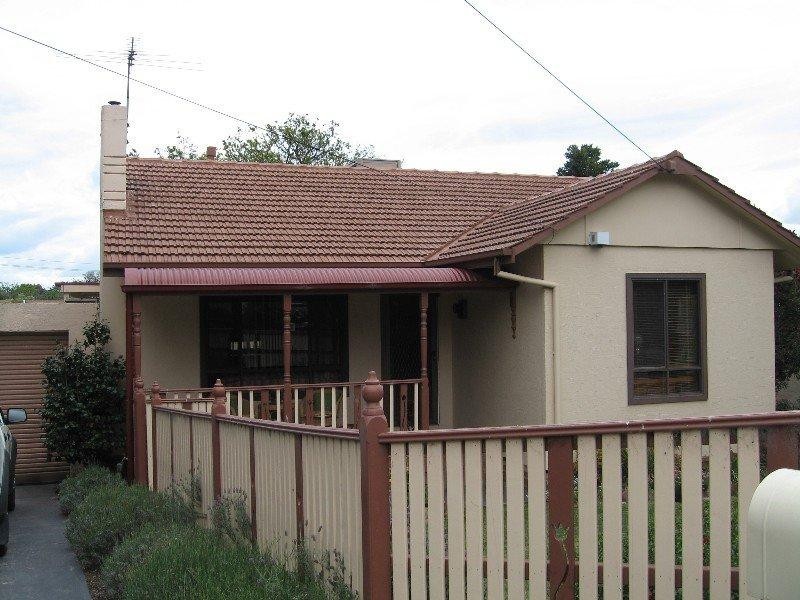 1 Jindabyne Avenue, Chadstone VIC 3148