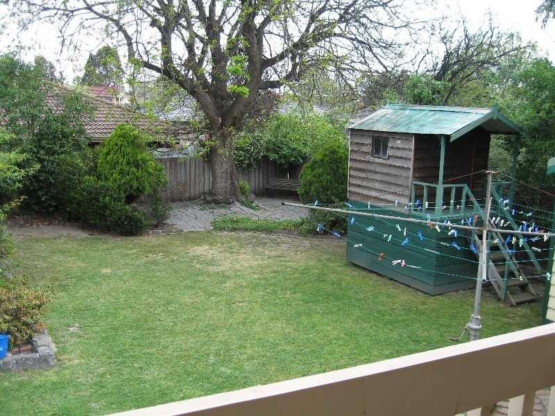 1 Jindabyne Avenue, Chadstone VIC 3148