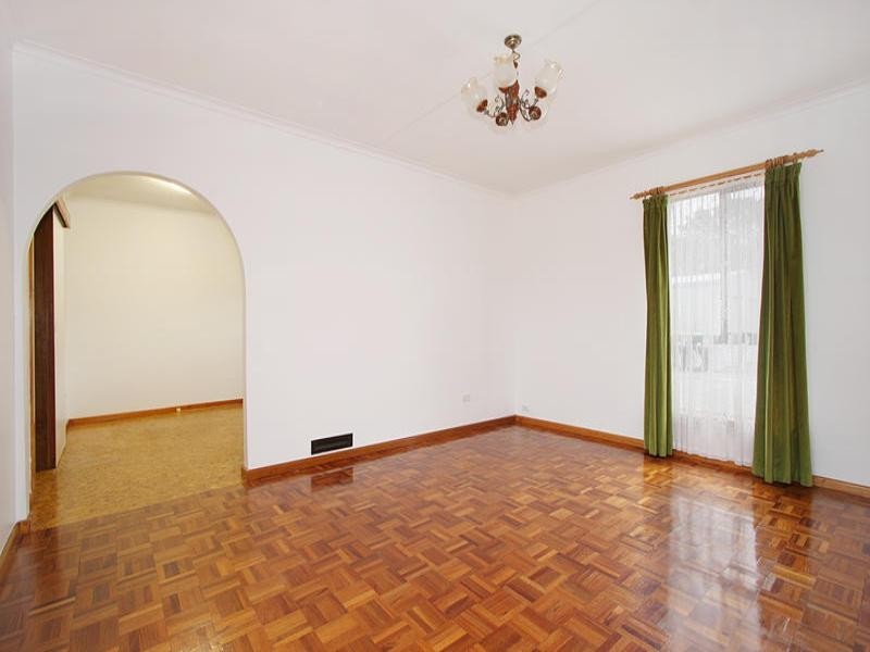 5 Arunta Crescent, Clayton South VIC 3169