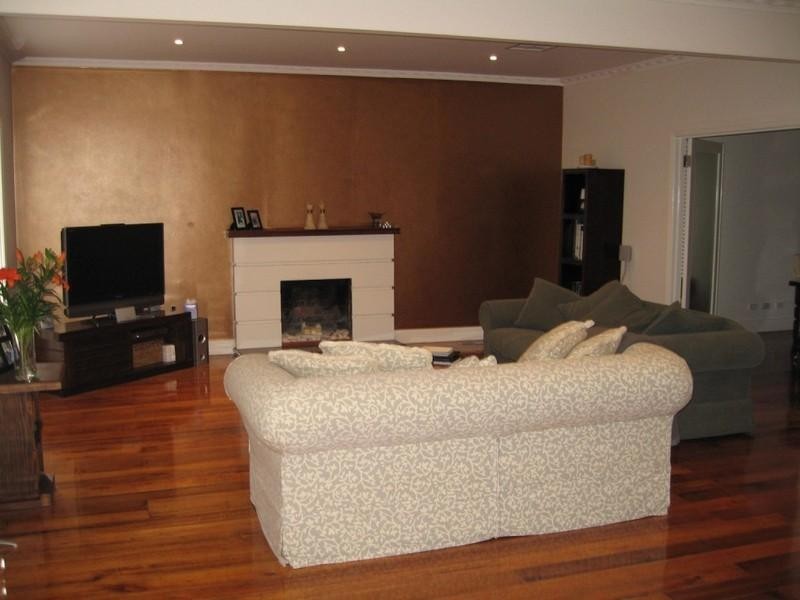 13 Watsonia Street, Oakleigh VIC 3166