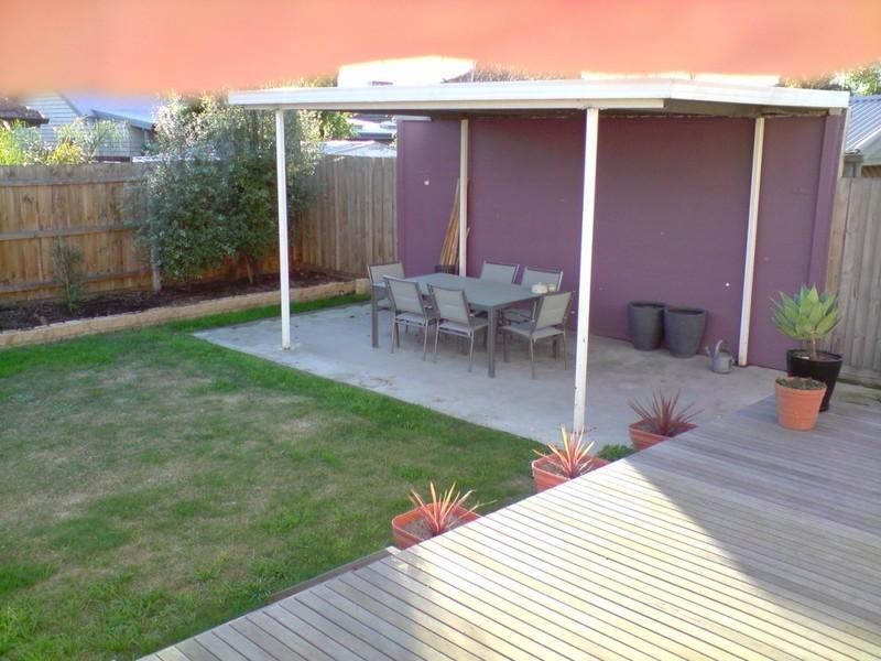 13 Watsonia Street, Oakleigh VIC 3166